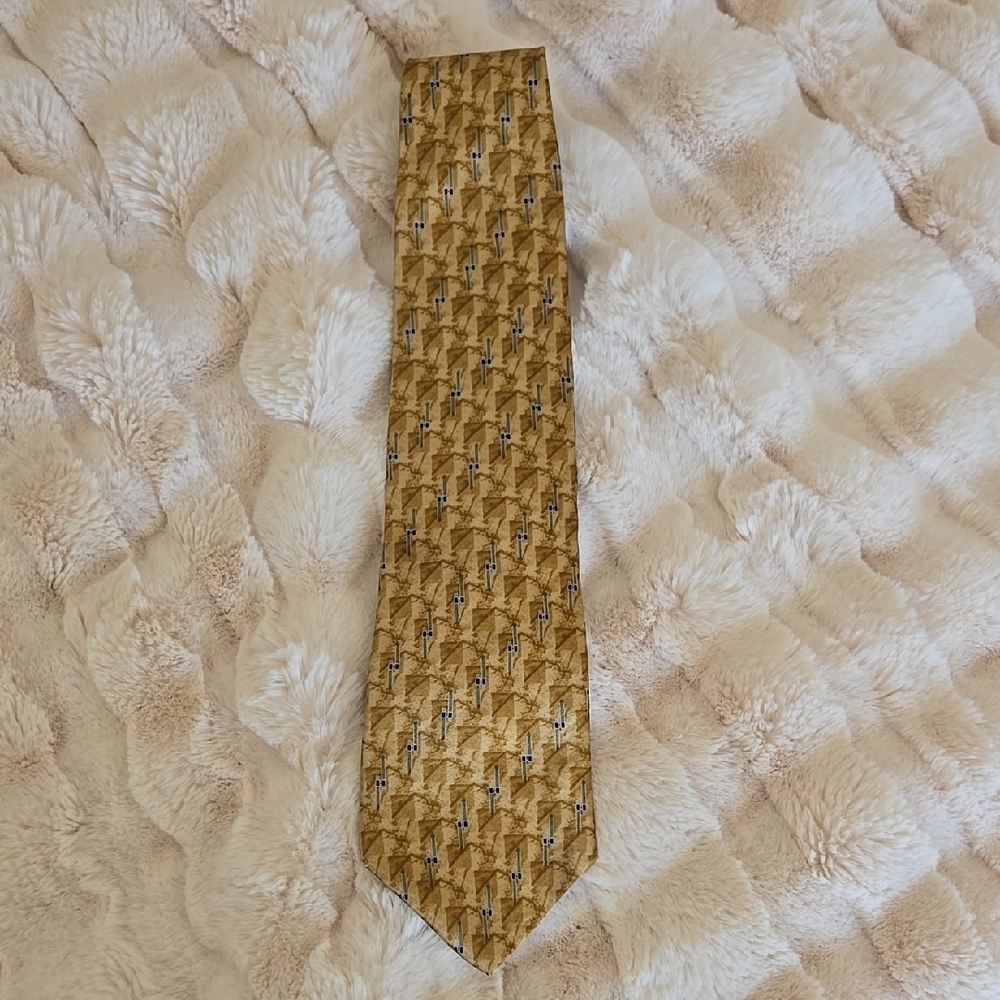Bill Blass 100% Silk Tie